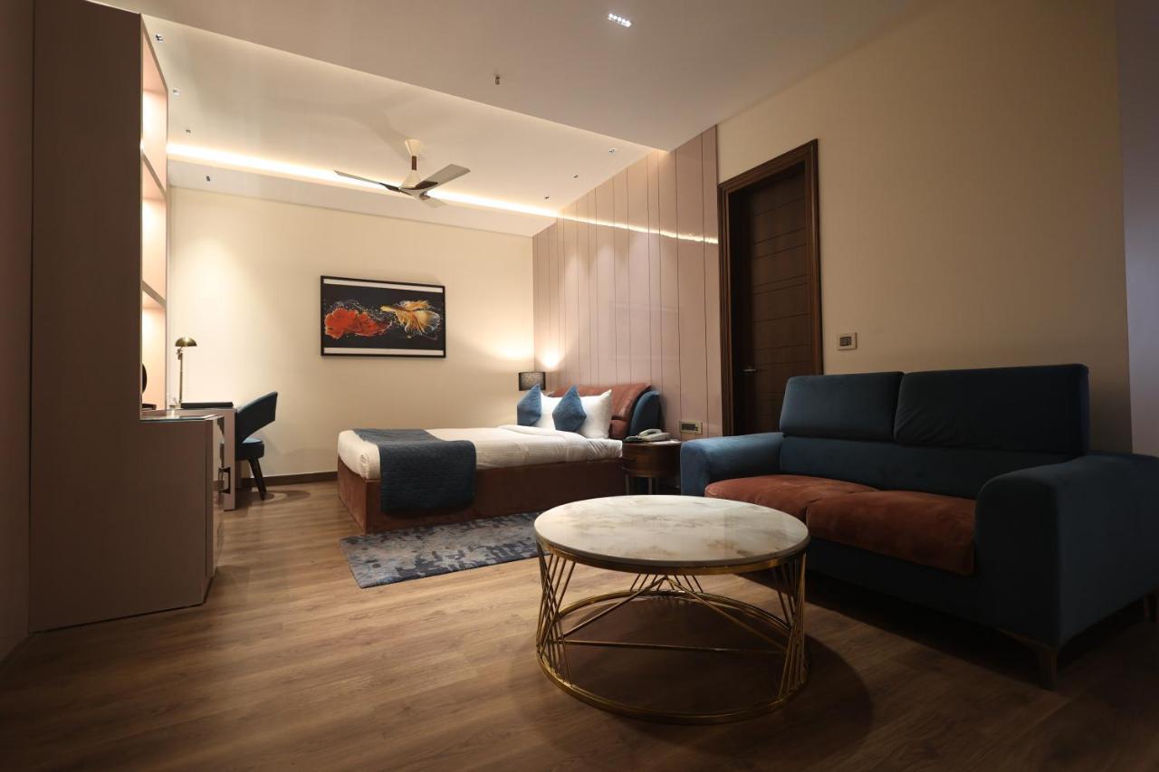 The Ramayana Hotel, Ayodhya Exterior photo