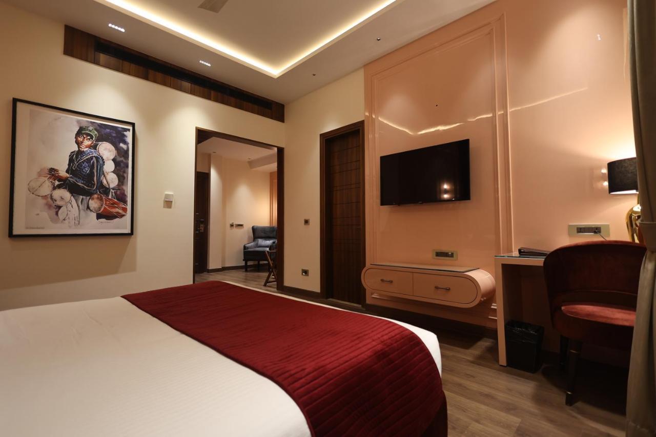 The Ramayana Hotel, Ayodhya Exterior photo
