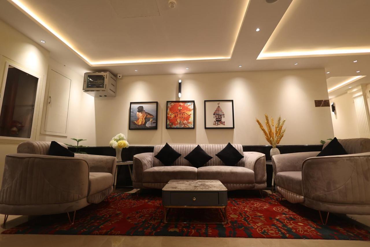 The Ramayana Hotel, Ayodhya Exterior photo