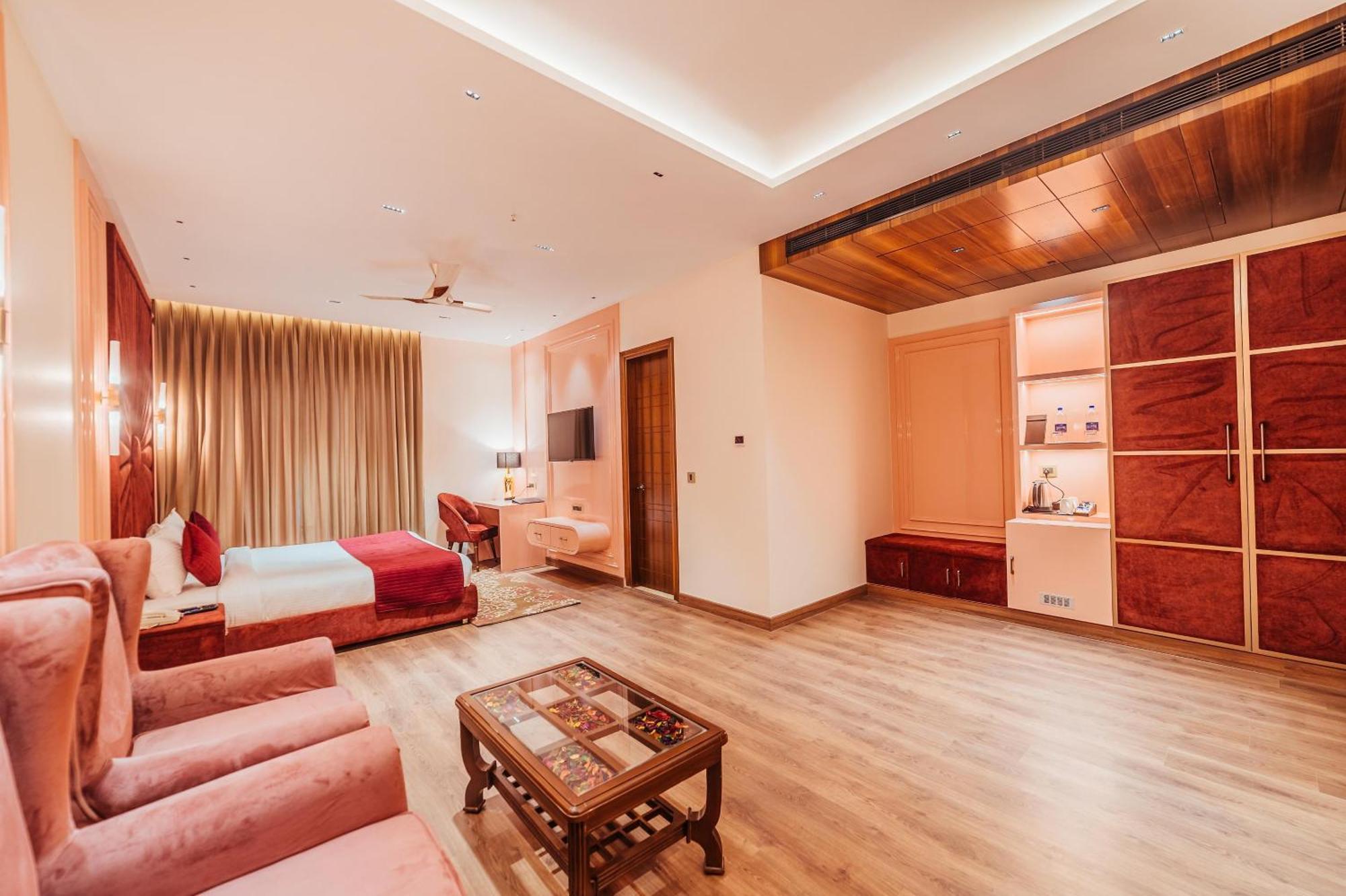 The Ramayana Hotel, Ayodhya Exterior photo